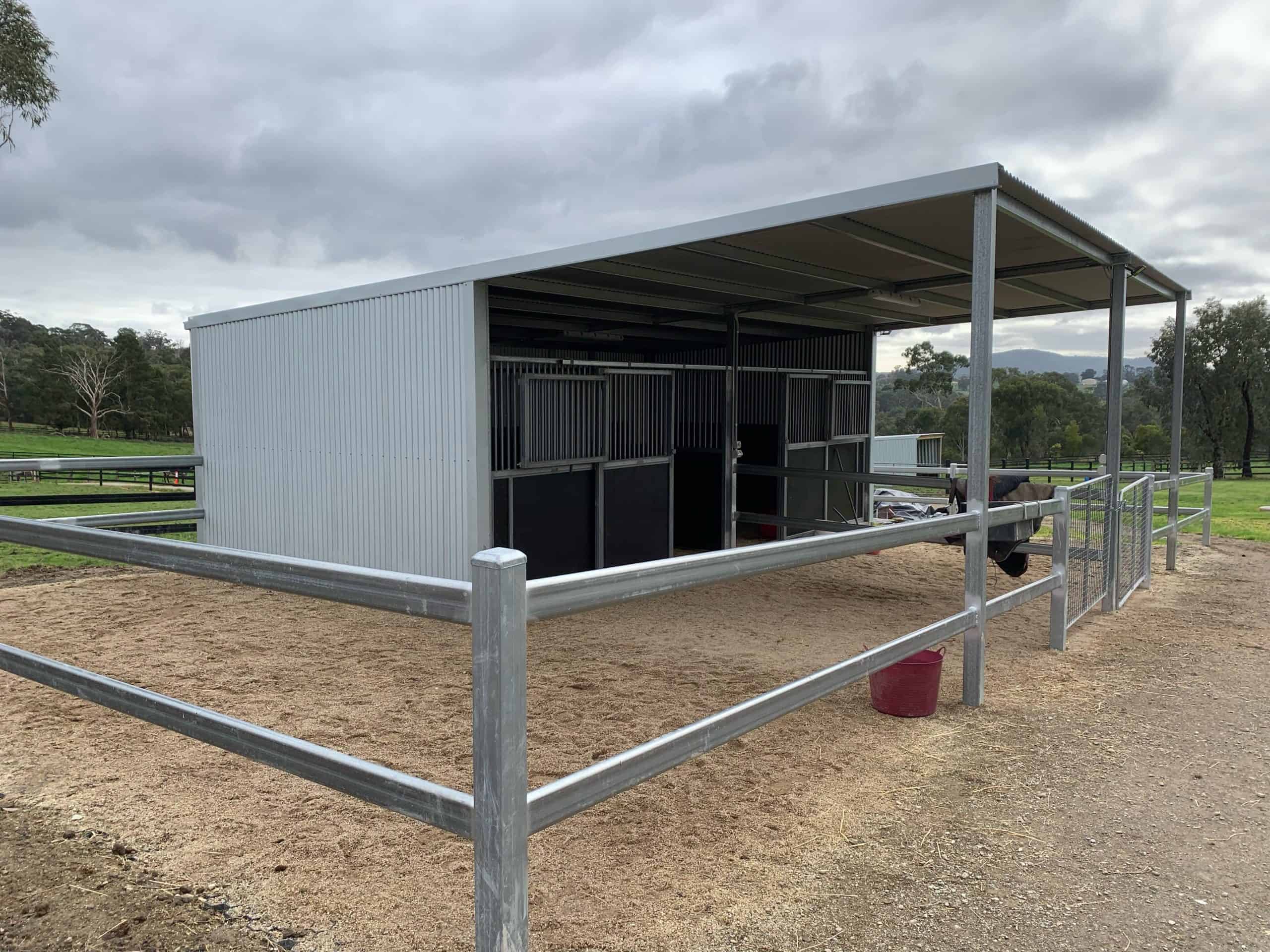 Double 3 sided shelter with 4m verandah and Day Yards - Seville 1